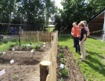 Inhuldiging schooltuin De Stap